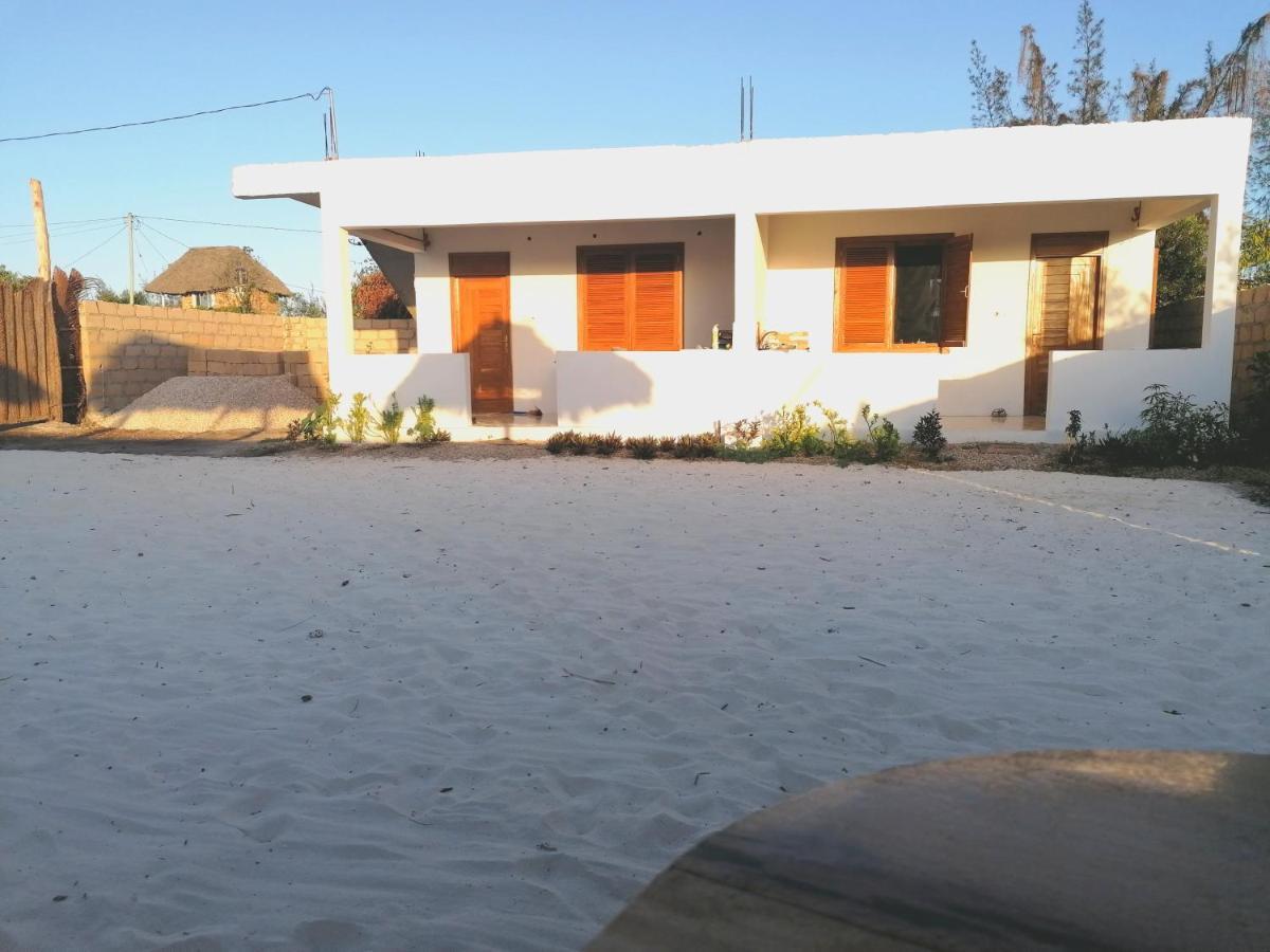 New Arisen Bungalows Bwejuu Exteriör bild