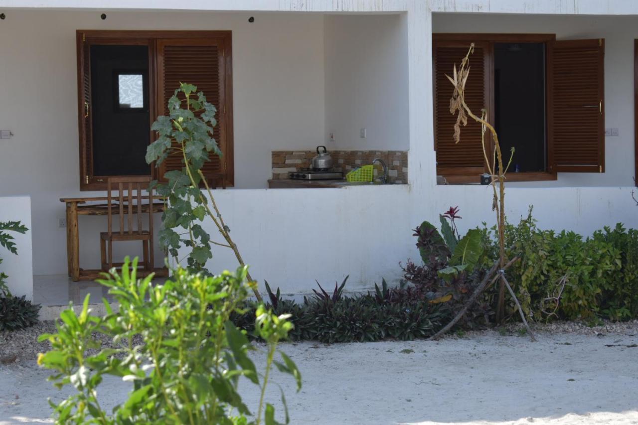 New Arisen Bungalows Bwejuu Exteriör bild